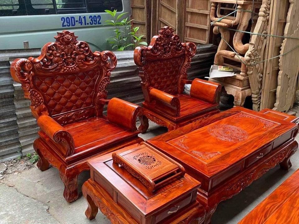 Bộ bàn ghế Hoàng Gia gỗ Lim (Cô Quý, Nam Định) - Đồ Gỗ Ngọc Anh